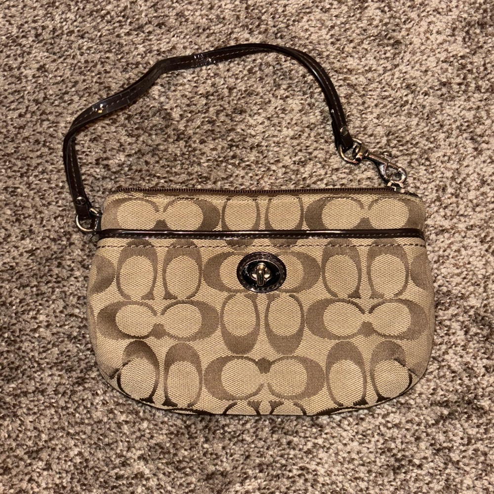 Vintage Y2K Coach Mini Baguette Bag in Classic Coach Patternt